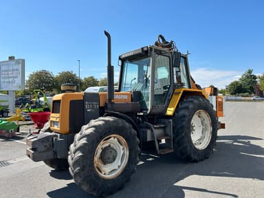 Tracteur RENAULT 110-54 - photo 3