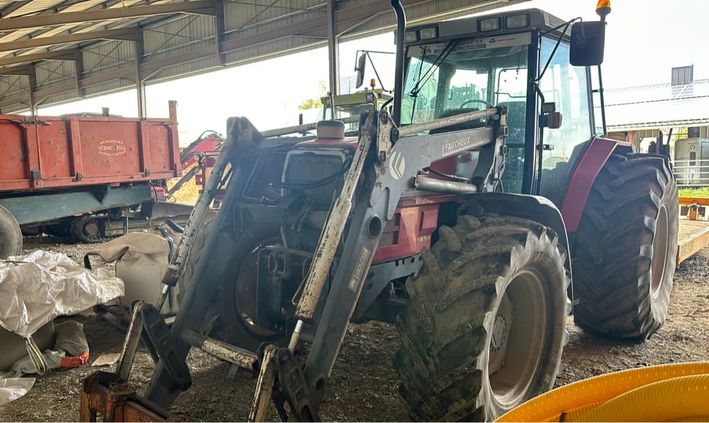 Tracteur MASSEY FERGUSON 6160 - photo principale