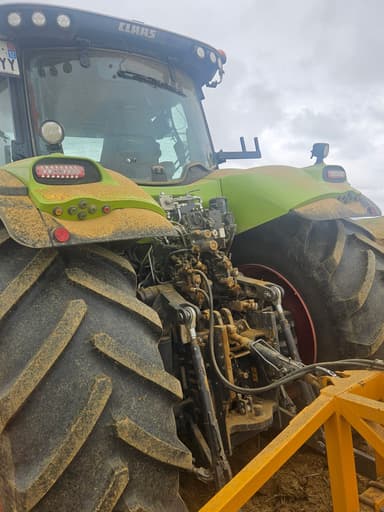 Tracteur CLAAS Axion 850 cmatic business - photo 5