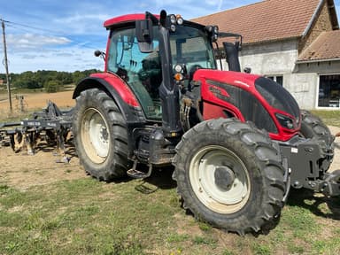 Tracteur VALTRA N 134 H5 - photo 4