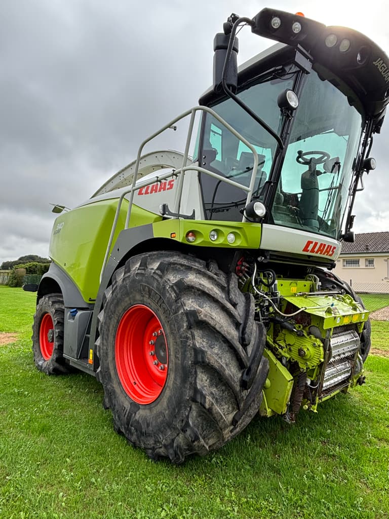 Ensileuse CLAAS JAGUAR 940 - photo principale