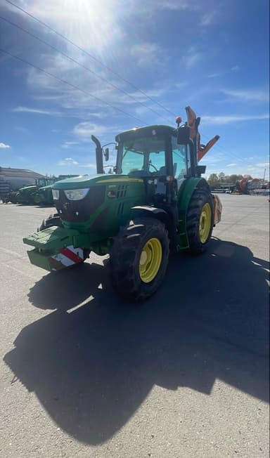 Tracteur JOHN DEERE 6110M+ epareuse - photo 2