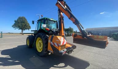 Tracteur JOHN DEERE 6110M+ epareuse - photo 4