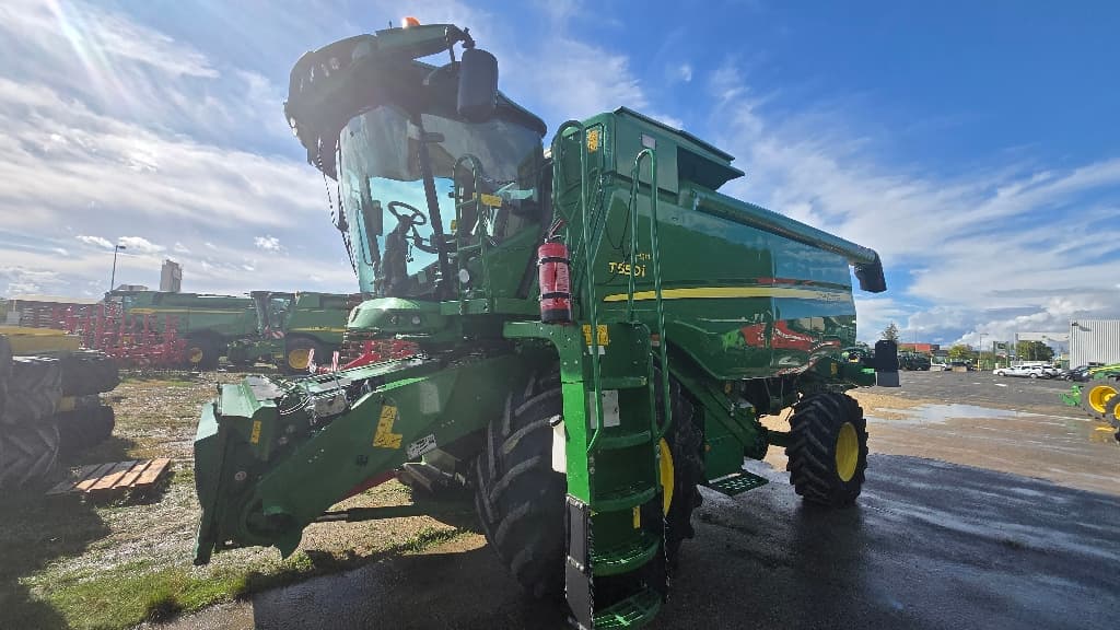 Moissonneuse JOHN DEERE T550i - photo principale
