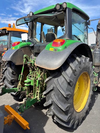 Tracteur JOHN DEERE 6110M - photo 4