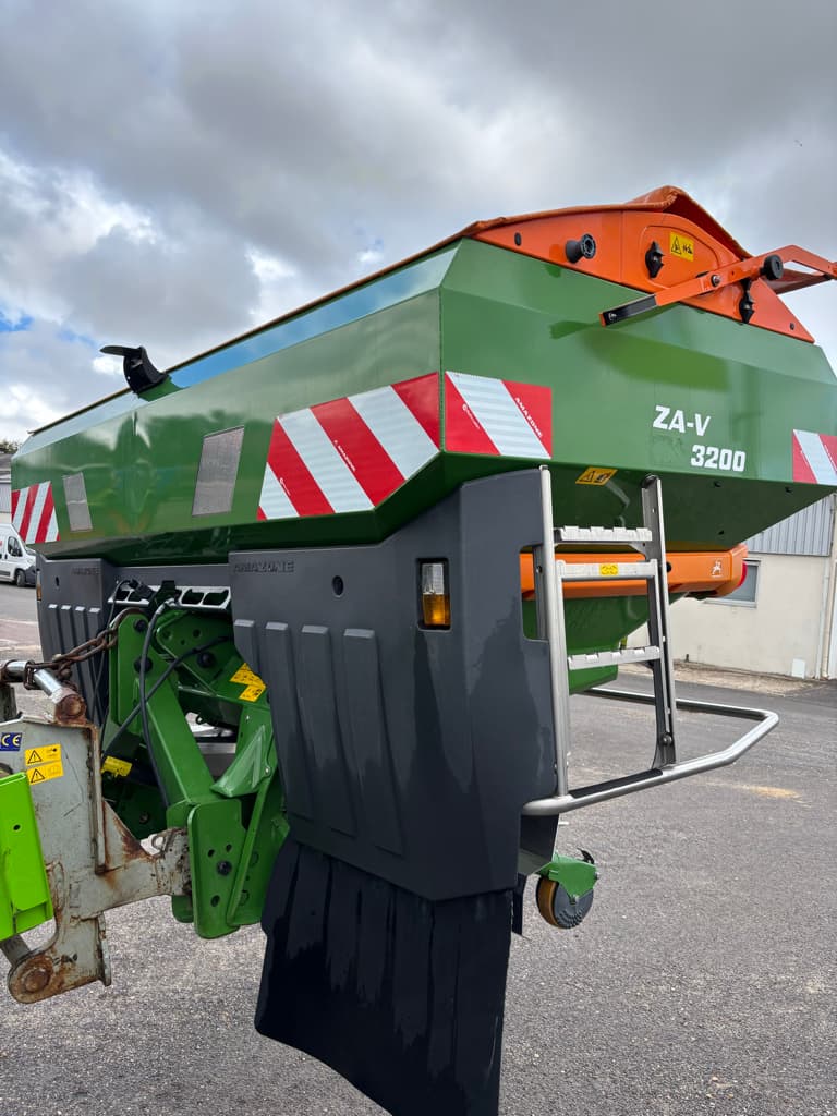 Epandeur engrais AMAZONE ZAV 3200 - photo principale