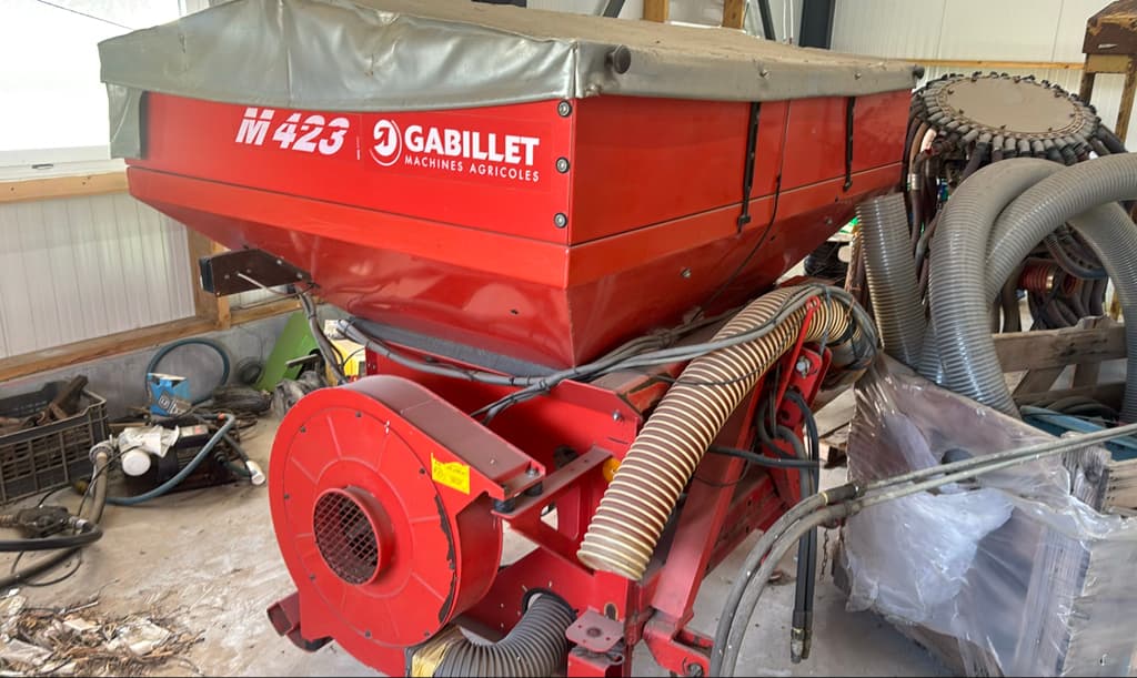 Trémie frontale KUHN M423 - photo principale