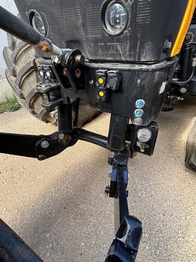 Tracteur JCB FASTRAC 4220 - photo 3