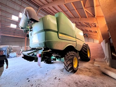 Moissonneuse JOHN DEERE S780 - photo 2