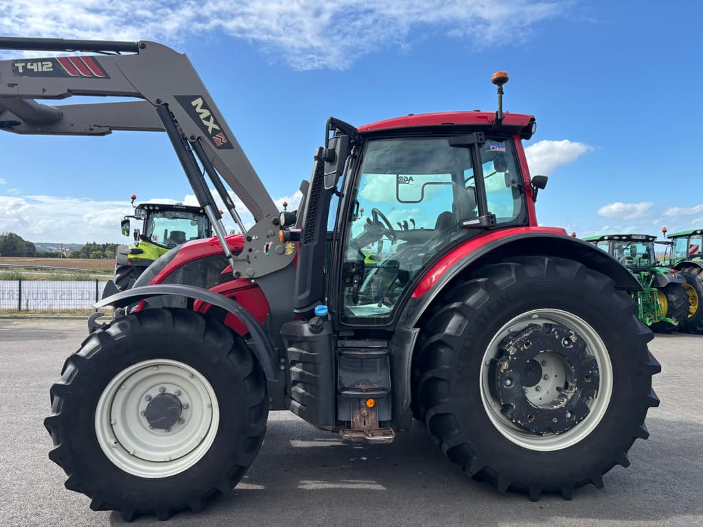 Tracteur chargeur VALTRA N175 - photo principale