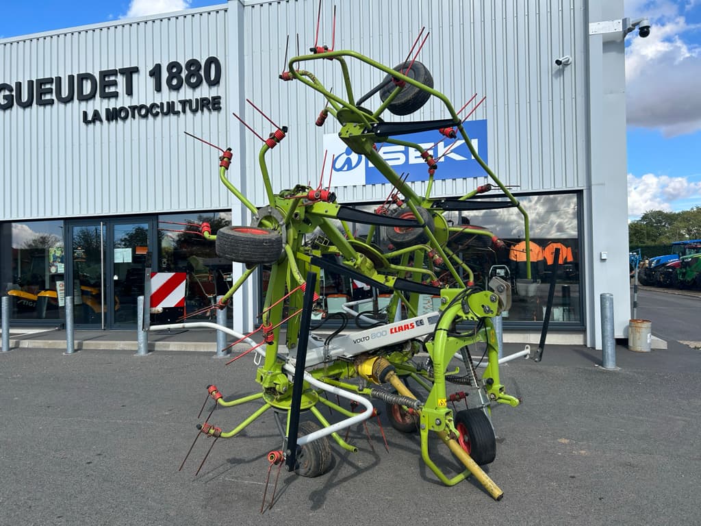 Faneuse CLAAS VOLTO 800 - photo principale