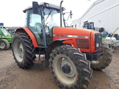 Tracteur MASSEY FERGUSON 4260 - photo 4
