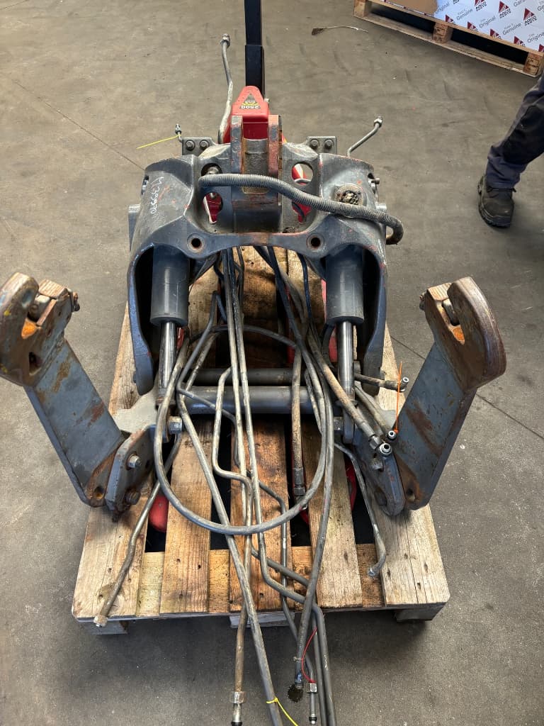 Divers Massey Ferguson Relevage avant MF6615 - photo principale