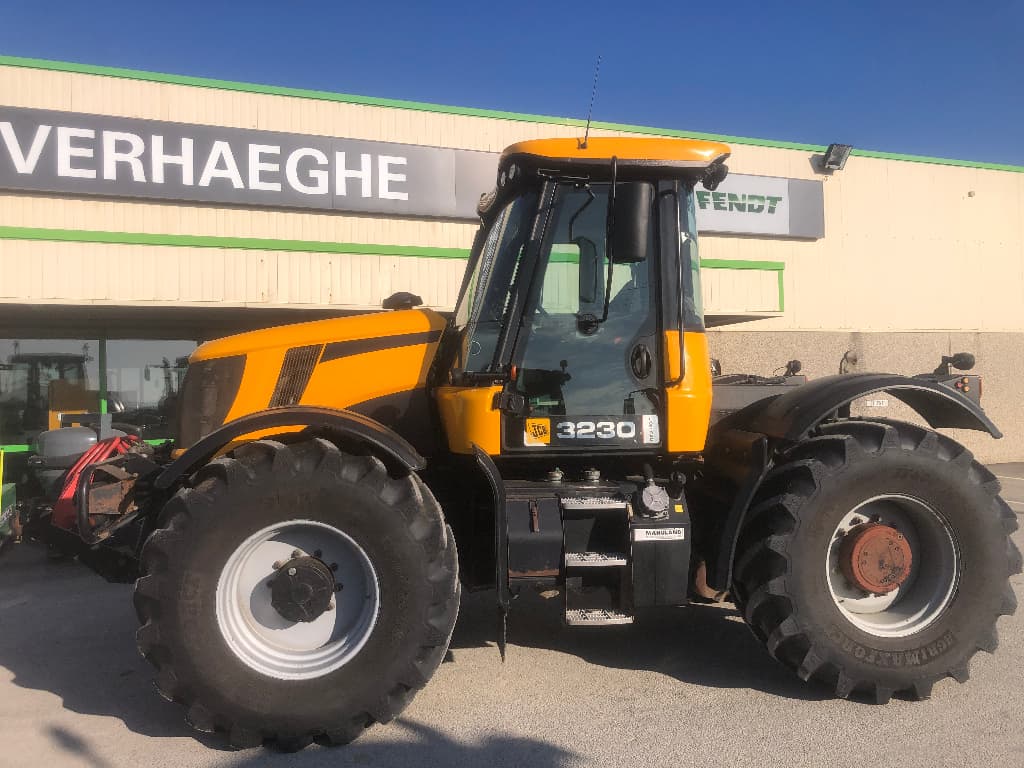 Tracteur JCB FASTRAC 3230 - photo principale