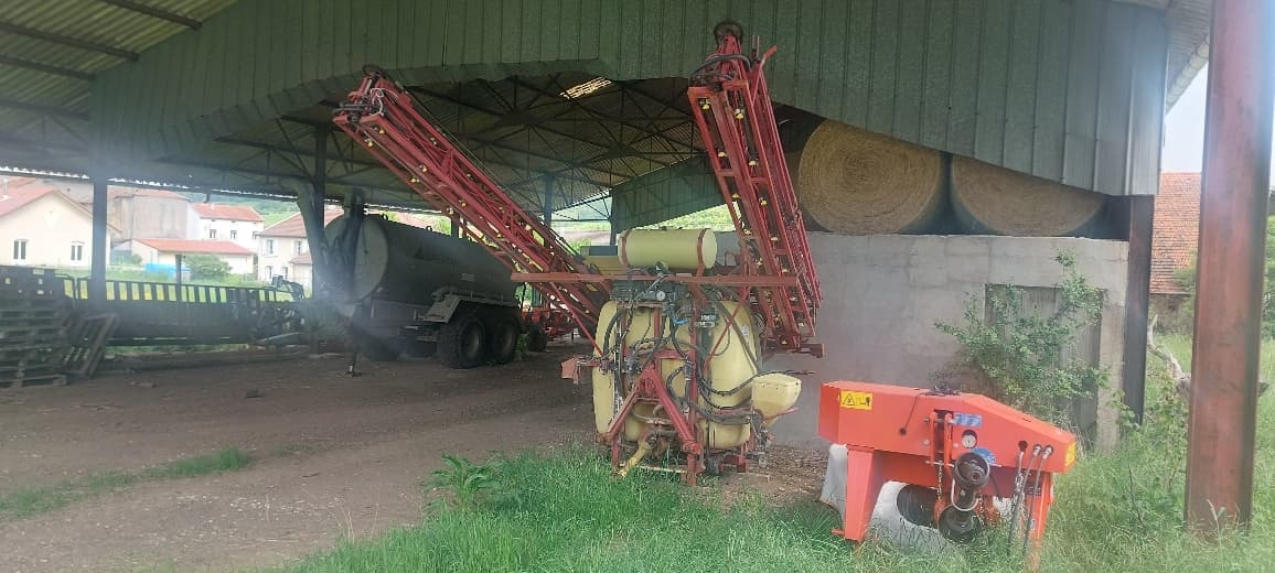 Pulverisateur HARDI 1200 - photo principale