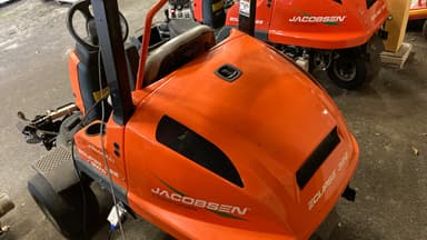 Tondeuse autoportee JACOBSEN Éclipse 322 3WD - photo 5