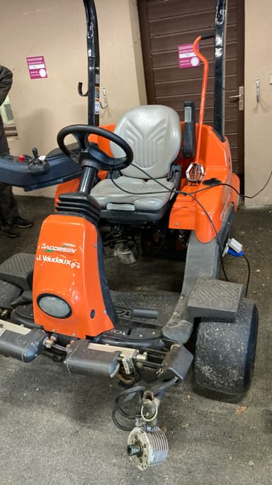 Tondeuse autoportee JACOBSEN Éclipse 322 3WD - photo 2