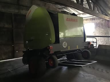 Presse balles rondes CLAAS Variant 450  - photo 3