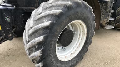 Tracteur NEW HOLLAND T8-390 - photo 2