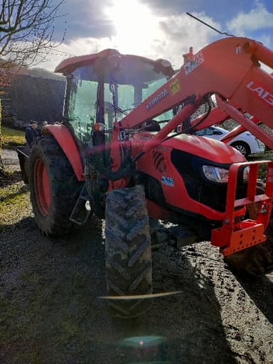 Tracteur chargeur KUBOTA M8560 - photo 2