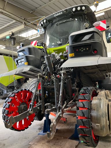 Tracteur CLAAS AXION 930 CEBIS Terra trac 735 mm - photo 4