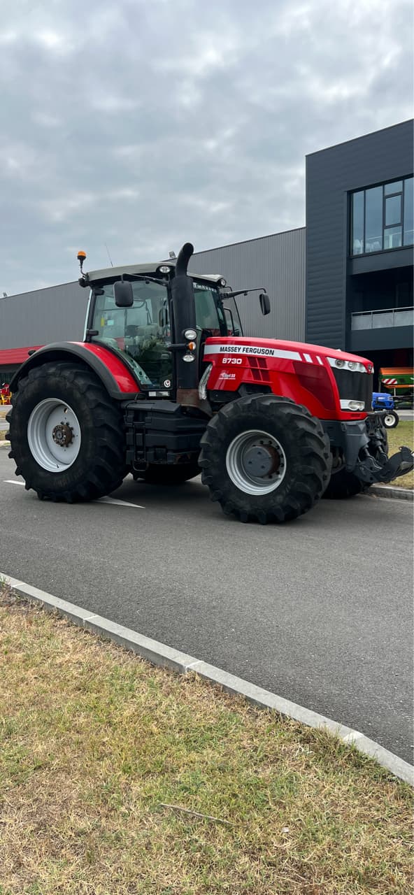 Tracteur MASSEY FERGUSON 8730 DYNA-VT EXCLUSIVE - photo principale