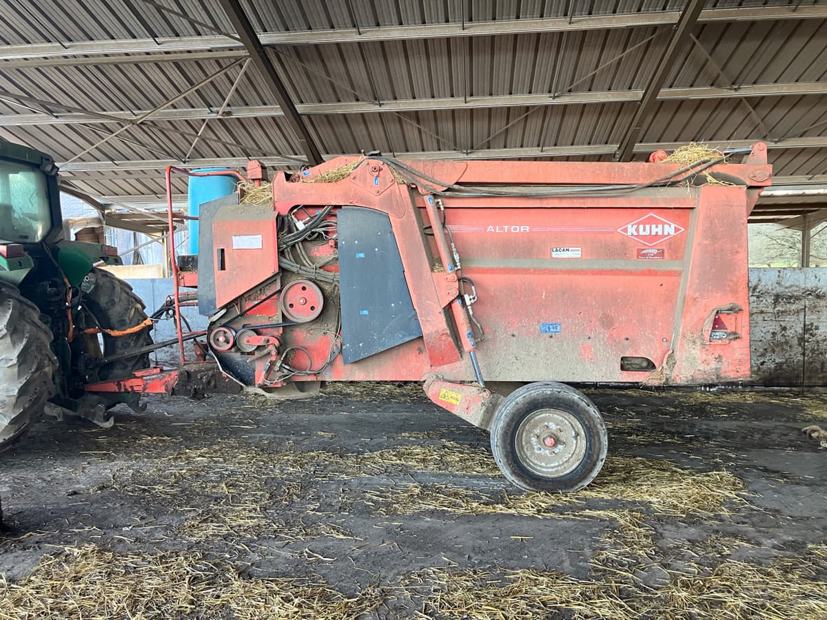 Pailleuse KUHN ALTOR 6070 - photo principale