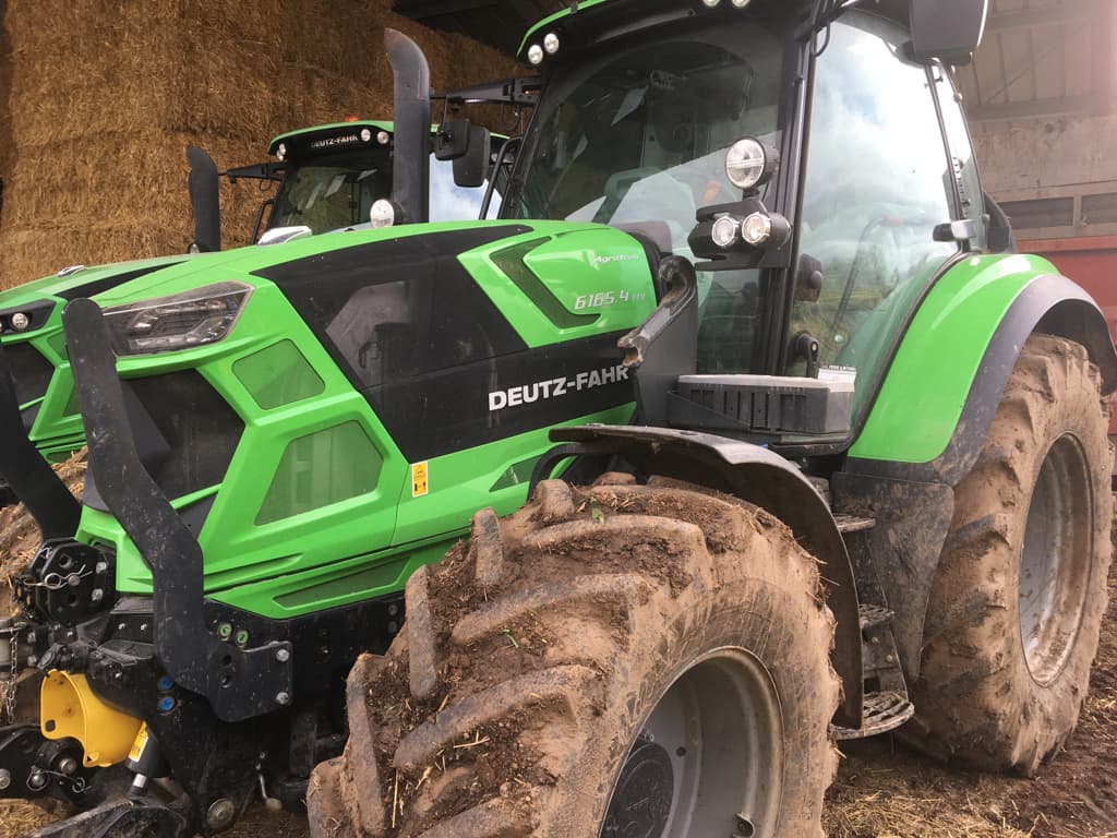 Tracteur chargeur DEUTZ FAHR 6165.4 AGROTRON TTV - photo principale