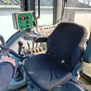 Tracteur VALTRA T 133 HITECH - photo 4