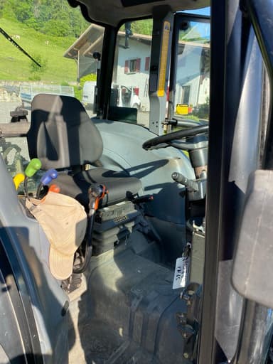 Tracteur NEW HOLLAND TN65 - photo 4