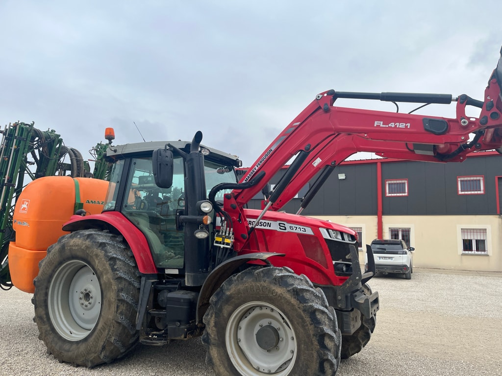 Tracteur MASSEY FERGUSON 6713S DYNA-6 MR EFFICIENT - photo slide 1