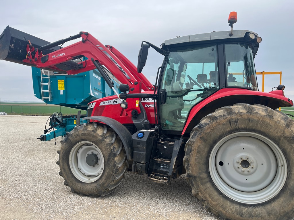 Tracteur MASSEY FERGUSON 6713S DYNA-6 MR EFFICIENT - photo slide 9