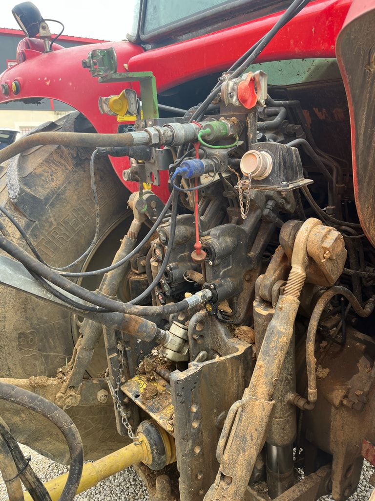 Tracteur MASSEY FERGUSON 6713S DYNA-6 MR EFFICIENT - photo slide 12