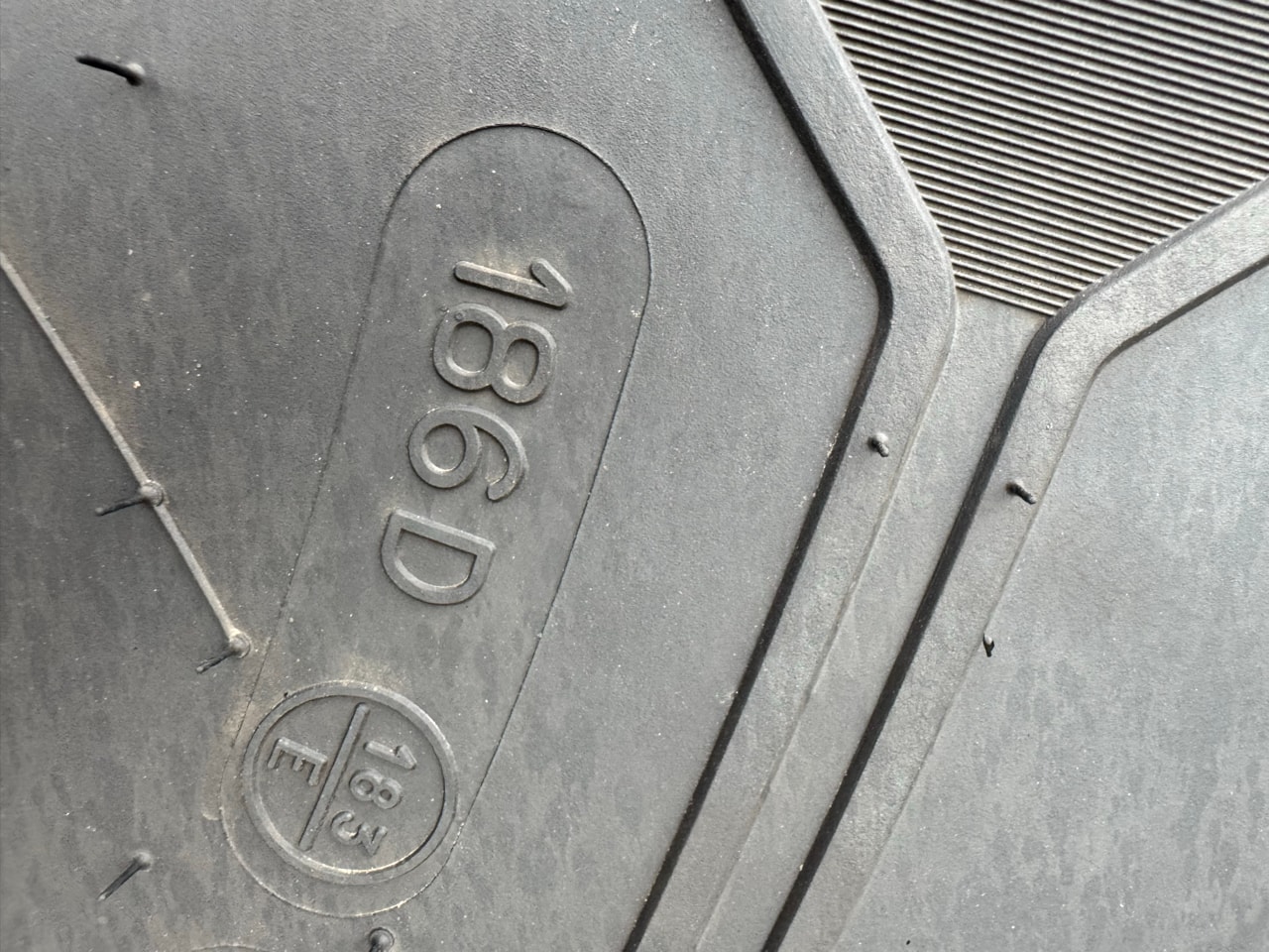 Pneumatique MICHELIN 750/70R44 - photo slide 5