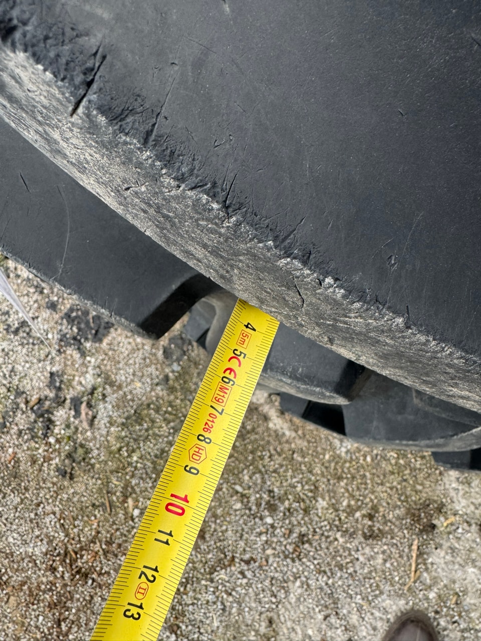 Pneumatique MICHELIN 16,9R28 - photo slide 5