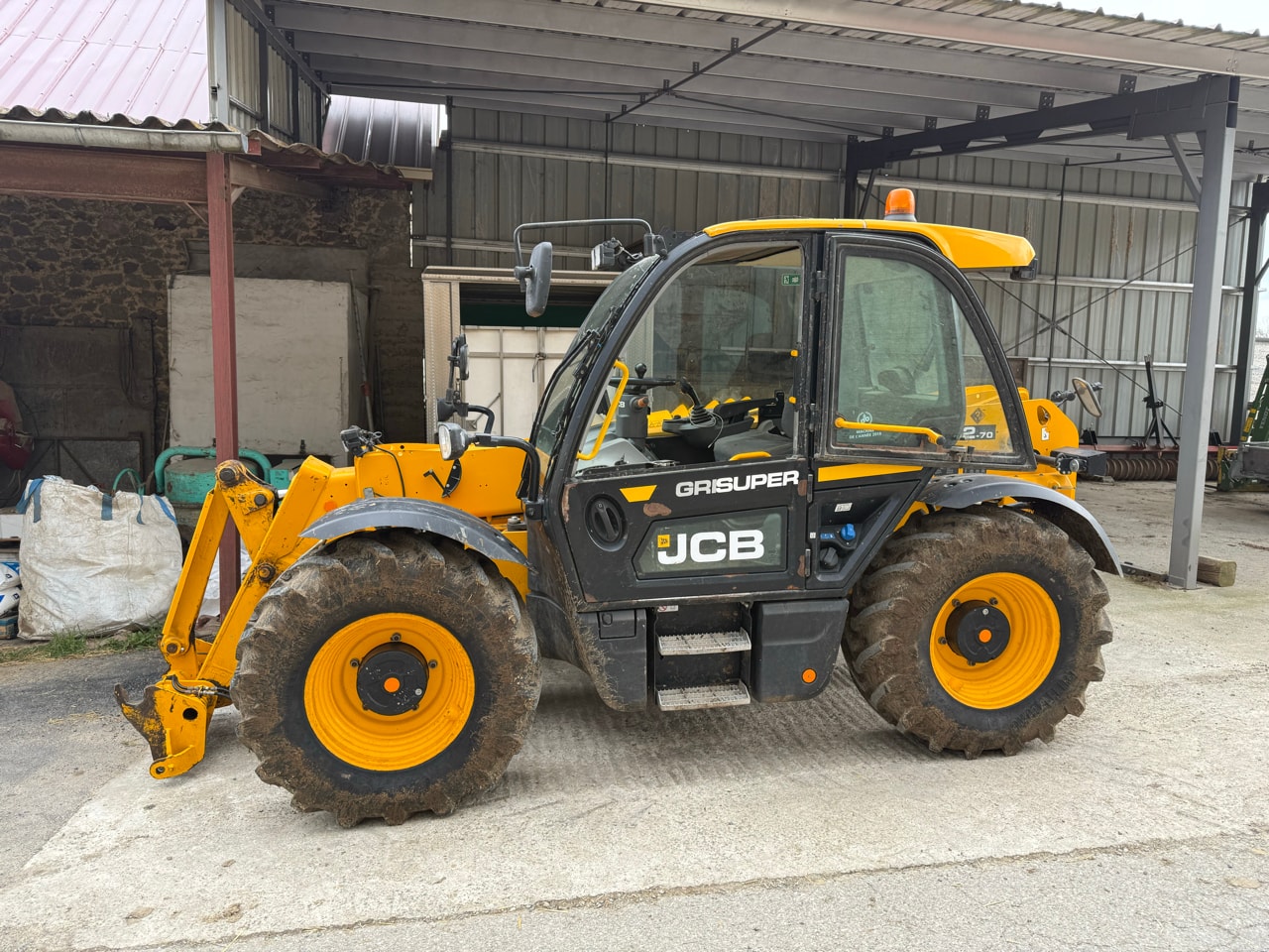 Chariot télescopique JCB 532 70 AGRI SUPER - photo slide 6