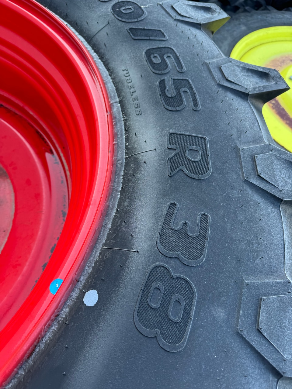 Pneumatique TRELLEBORG 650/65R38 - photo slide 5