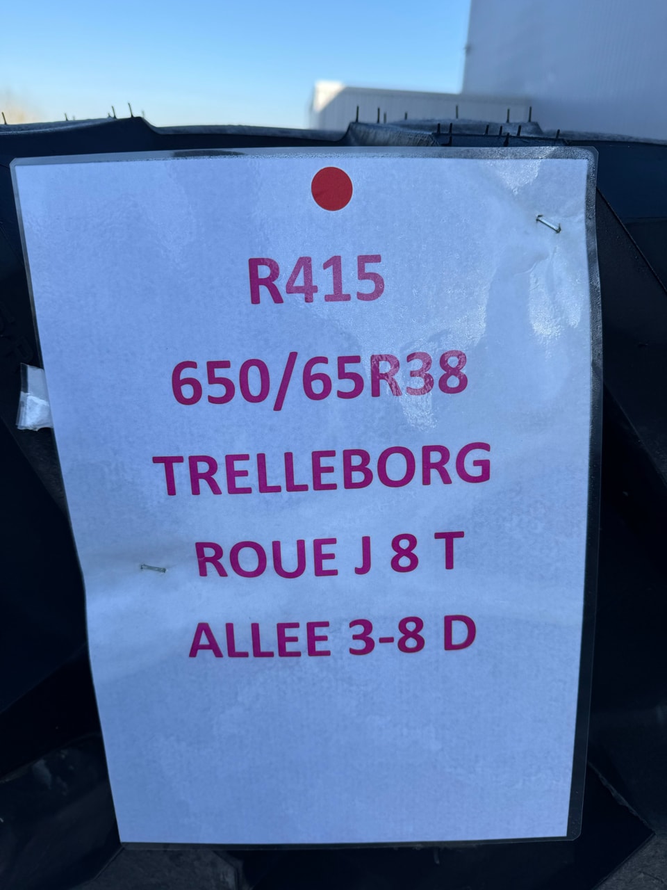 Pneumatique TRELLEBORG 650/65R38 - photo slide 2