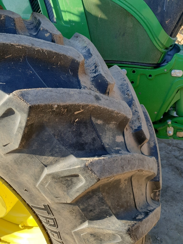 Tracteur JOHN DEERE 6155R - photo slide 10