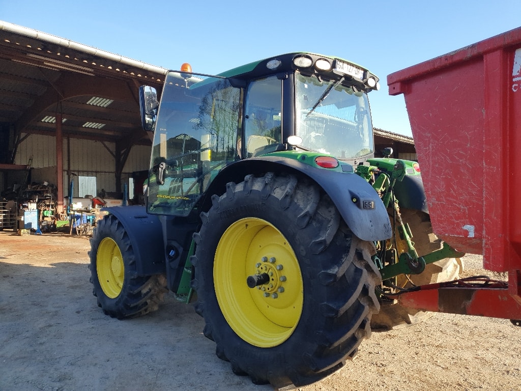 Tracteur JOHN DEERE 6155R - photo slide 11