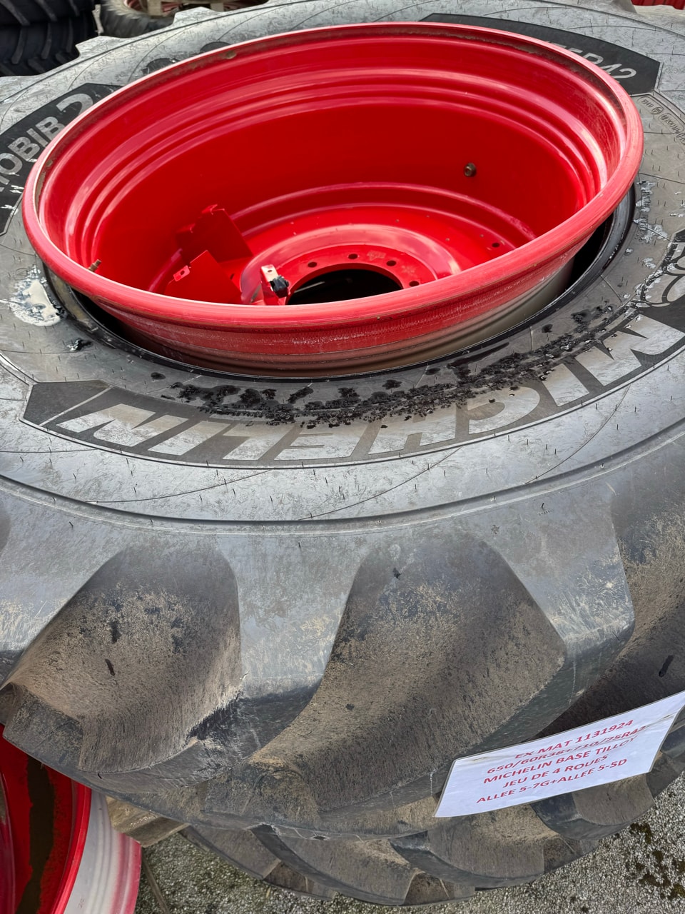 Pneumatique MICHELIN 650/60R38+710/75R42 - photo slide 3