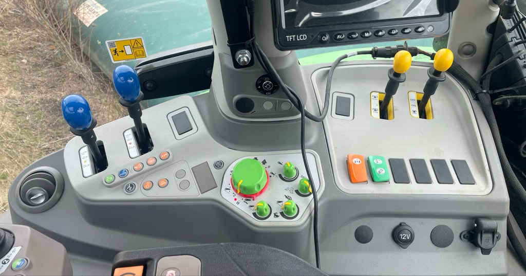 Tracteur DEUTZ FAHR Agrotron 6140.4 RVshift - photo slide 6