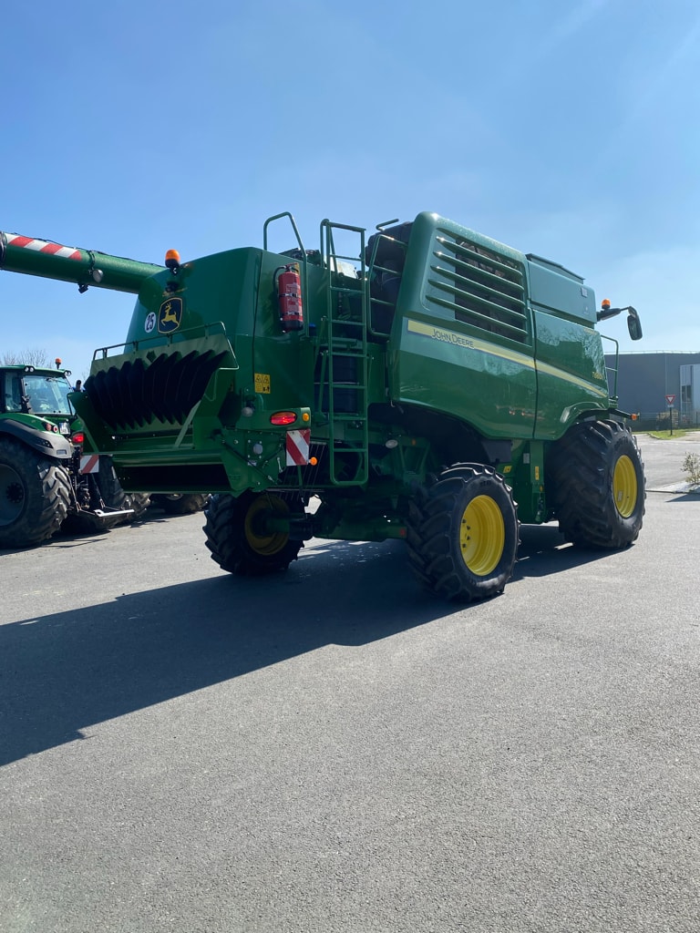 Moissonneuse JOHN DEERE T660 HM - photo slide 3
