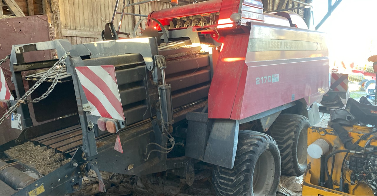 Presse haute densite MASSEY FERGUSON 2170 TP - photo slide 2