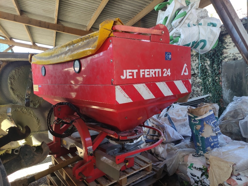 Epandeur engrais AGRAM Jet ferti 24 - photo slide 4