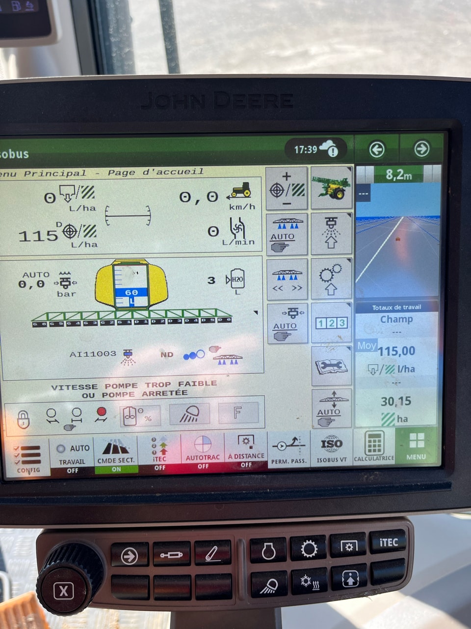 Pulverisateur JOHN DEERE R952i - photo slide 8