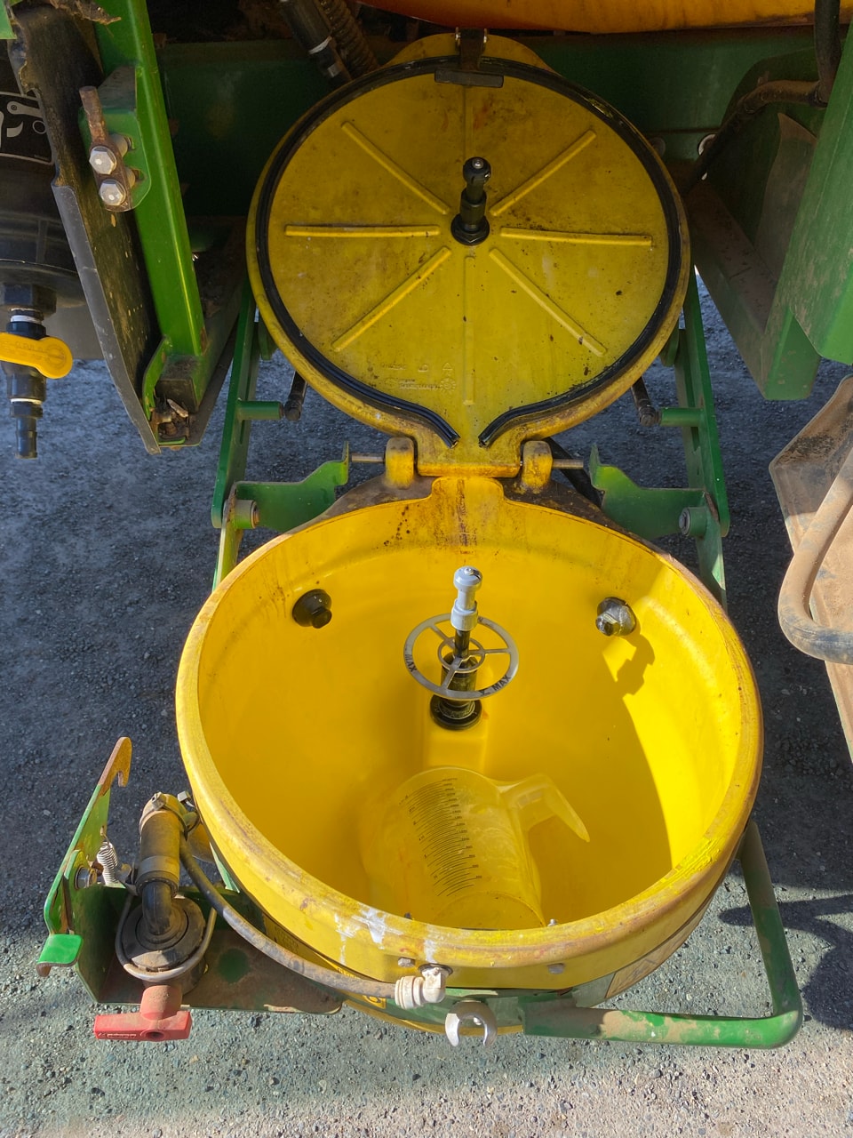 Pulverisateur JOHN DEERE R952i - photo slide 21
