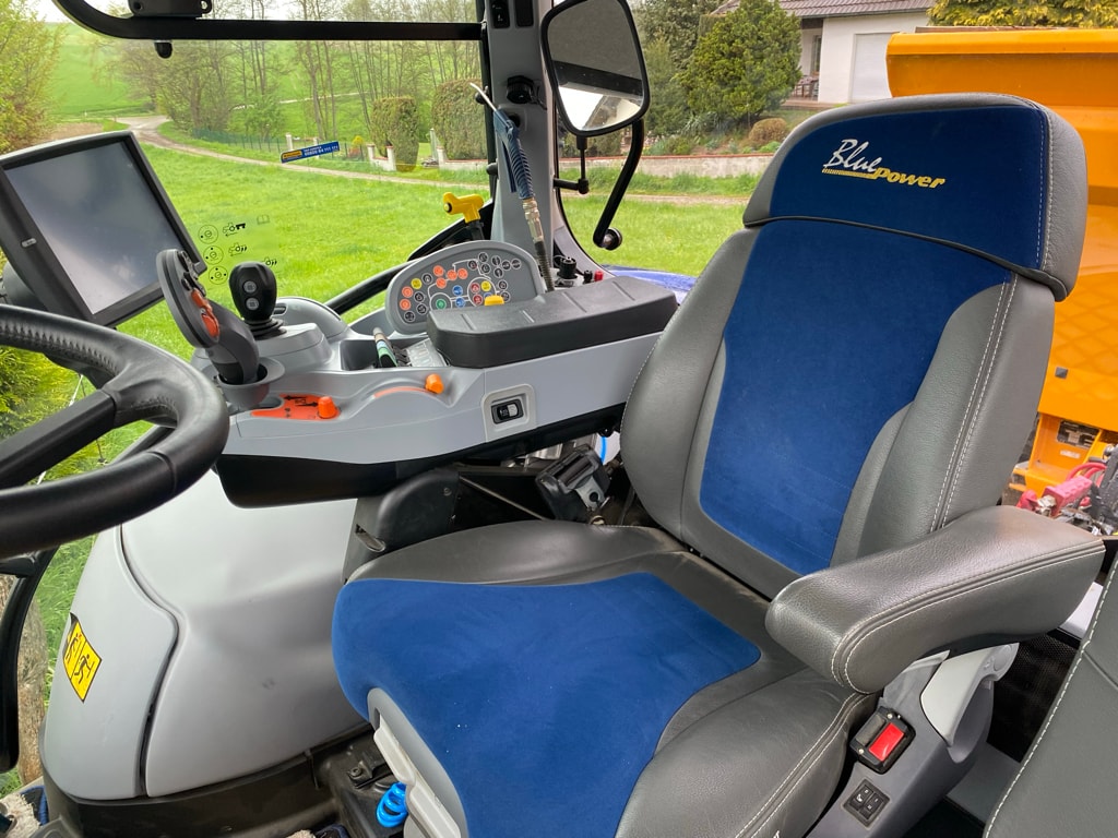 Tracteur NEW HOLLAND T7-210 auto command blue power - photo slide 6