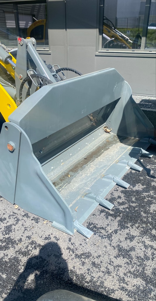 Valet de ferme KRAMER 8095 - photo slide 8