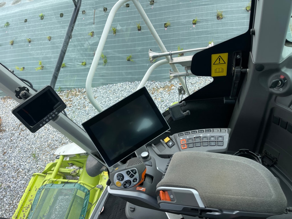 Ensileuse CLAAS JAGUAR 860 - photo slide 12
